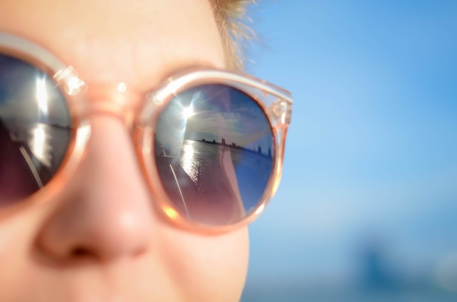 Sluneční brýle: Jak si vybrat ty správné a funkční?